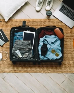 Mit unserer Liste für den Sommerurlaub in Kroatien landen garantiert die wichtigsten Utensilien im Koffer.