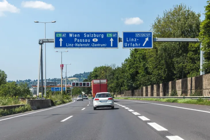 Obwohl die A7 für eine gewisse Zeit (bis 2021 mautfrei) war, zählt sie heute wieder zu allen mautpflichtigen Straßen in Österreich