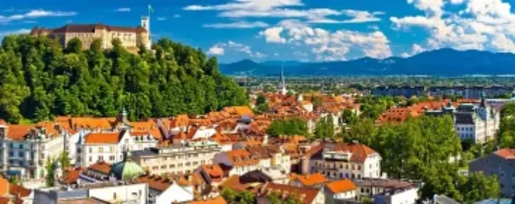 Ljubljana ist zwar keine Millionenmetropole, hat aber eine Menge Charme und einige tolle Sehenswürdigkeiten zu bieten.