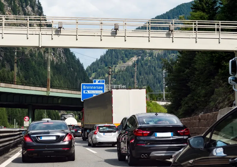 Autofahrer, die nicht für die digitalen Tickets zahlen wollen, finden bei der Anschlussstelle Innsbruck Süd die letzte Abfahrtsmöglichkeit vor.