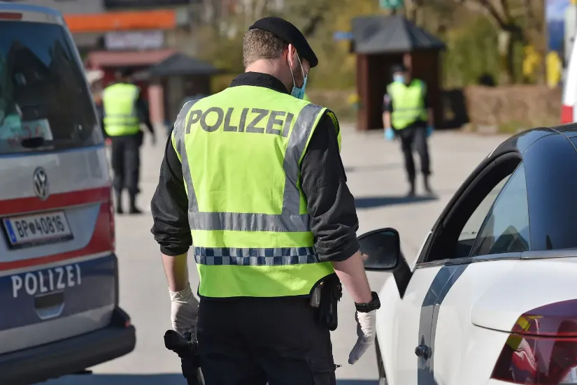Strafen für illegales Telefonieren am Steuer in Österreich