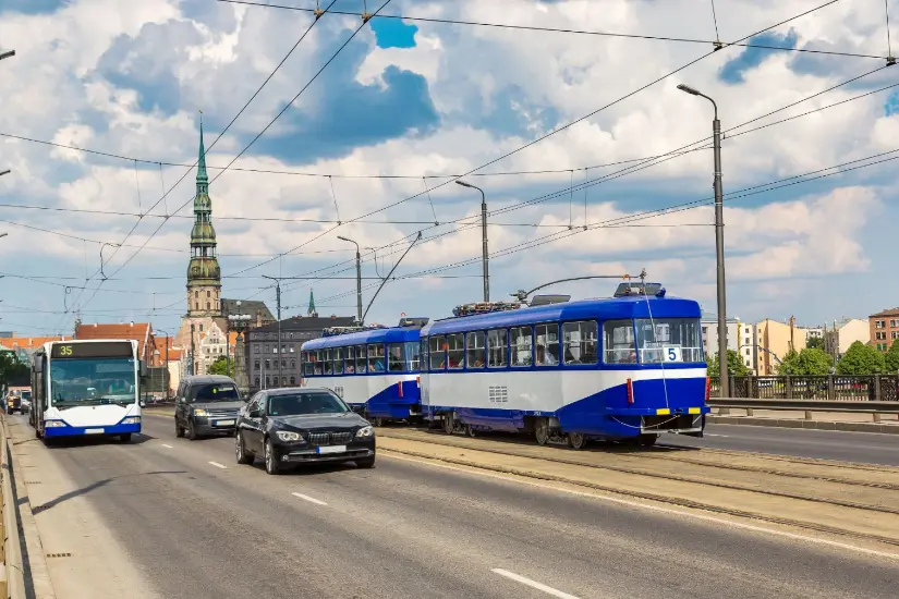 Es gibt 15 Hauptstraßen, die alle nach Riga führen.